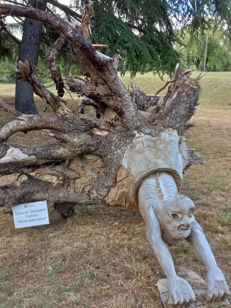 Wood sculpture at Parco delle Mura, Verona Italy