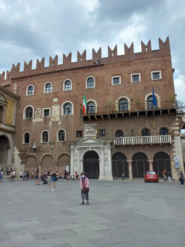 Palazzo del Podesta, Piazza dei Signori, Verona Italy